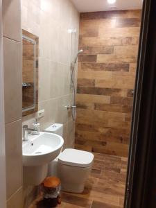 Koupelna v ubytování Dilijan Dream House 1 + 30 fotografií