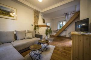 Televisyen dan/atau pusat hiburan di Ferienwohnung Sommer Bad Reichenhall