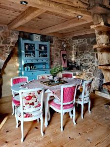 Fotografie z fotogalerie ubytování Festina Lente Heritage Villa Krk - Heated pool v destinaci Dobrinj