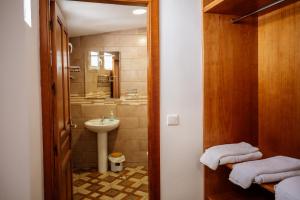 A bathroom at Rollo Campillo