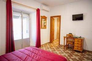 A bed or beds in a room at Rollo Campillo