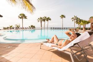 Бассейн в ROBINSON ESQUINZO PLAYA - All Inclusive или поблизости