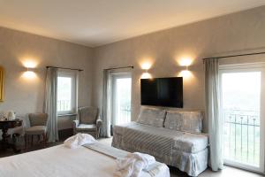 Galeriebild der Unterkunft Sedendo e Mirando B&B in Neive + 72 Fotos