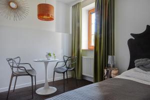 Łóżko lub łóżka w pokoju w obiekcie Sielanka Pokoje Hotelowe, Restauracja - Ustroń