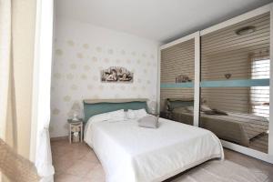 Ένα ή περισσότερα κρεβάτια σε δωμάτιο στο Romantic Home +6 φωτογραφίες