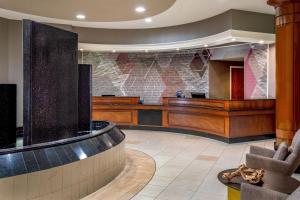 a court room with a bench and a court desk at SpringHill Suites by Marriott Norfolk Virginia Beach in Virginia Beach
