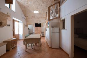 Kuchnia lub aneks kuchenny w obiekcie Casa a Santa Maria di Leuca
