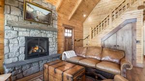 Χώρος καθιστικού στο Targhee Shadows - Tetons Yellowstone hot tub