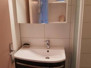 Et badeværelse på Appartement Argelès-sur-Mer, 2 pièces, 4 personnes - FR-1-388-52