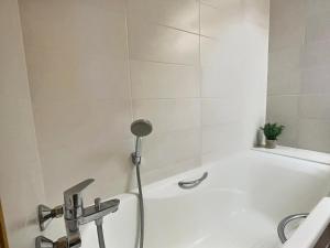 Phòng tắm tại Appartement Méribel, 3 pièces, 6 personnes - FR-1-411-636