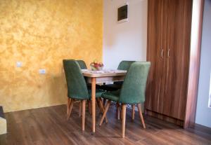 Et sittehjørne på Apartmani Kačara