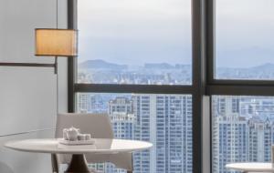 山景或在酒店看到的山景