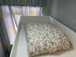 Llit o llits en una habitació de Walpole House
