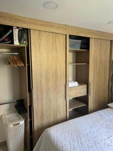 Ένα ή περισσότερα κρεβάτια σε δωμάτιο στο Habitación en apartamento Robledo-Medellin