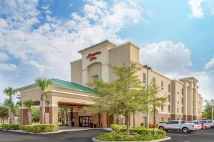 a rendering of the front of a hotel at Hampton Inn Okeechobee - Lake Okeechobee in Okeechobee