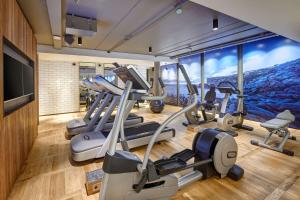 Gimnasio o instalaciones de fitness de Canopy by Hilton Reykjavik City Centre