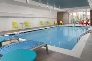 Bazén v ubytování Home2 Suites By Hilton Columbus Polaris nebo v jeho okolí