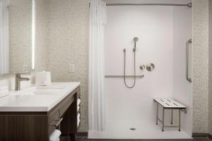 Koupelna v ubytování Home2 Suites By Hilton Columbus Polaris