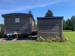 Zahrada ubytování Mobile Home in Ardennes near Forest & Sauna