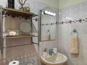 Koupelna v ubytování Great Location &equipped apartment