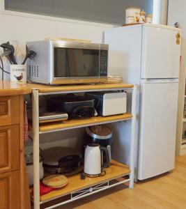 GOLDFIELDS STUDIO APARTMENT, Beaconsfield - Fully Self-contained, air-conditioning的厨房或小厨房
