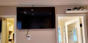 TV a/nebo společenská místnost v ubytování Vivi's Home