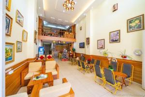 Χώρος καθιστικού στο BÁCH AN LẠC HOTEL