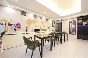 Kuchyň nebo kuchyňský kout v ubytování Busan Seomyeon Broa Hotel