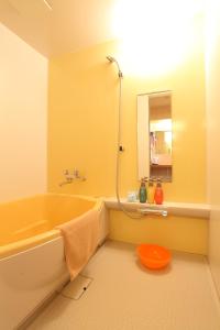 Koupelna v ubytování Town Hotel 41
