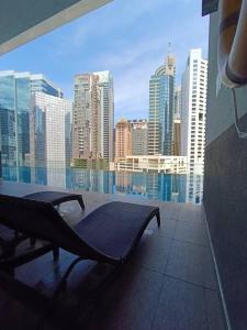 Bazén v ubytování RM231 2Bedroom Bukit Bintang Balcony KL City View nebo v jeho okolí