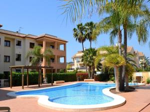 Bazén v ubytovaní Arenal Cannes alebo v jeho blízkosti
