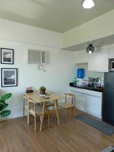 Dapur atau dapur kecil di Abreeza place T-2