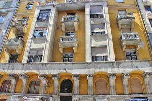 Bangunan di mana terletaknya apartmen