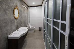 Koupelna v ubytování Na Klongluang Boutique Resort