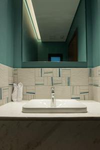 Ένα μπάνιο στο Varenna at Lake View Residence +8 φωτογραφίες