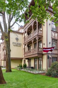 Budova, kde se aparthotel nachází