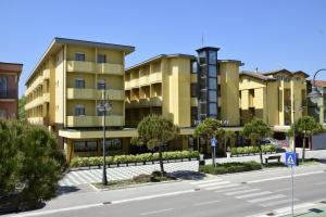 Gallery image of Hotel Real in Cesenatico