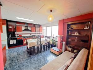 Kuchyň nebo kuchyňský kout v ubytování Full equipped and comfortable apartment with WiFi