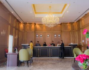 Tetamu yang menginap di Premium Strato Hotel +37 gambar