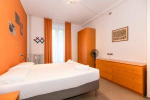 Letto o letti in una camera di NEW! Apt x4 a 1km from Don Bosco Bus Station!