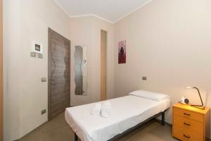 Letto o letti in una camera di NEW! Apt x4 a 1km from Don Bosco Bus Station!