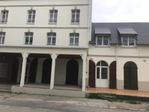 Budova, v ktorej sa apartmán nachádza