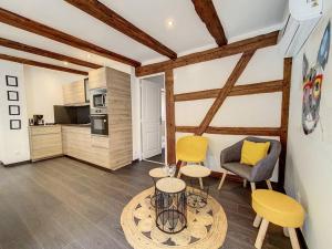 Dapur atau dapur kecil di STAMMTISCH - Neuf - Calme - Haut de Gamme - Climatisation