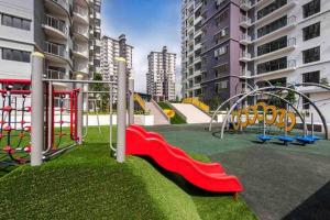 Herní místnost nebo prostor pro děti v ubytování Comfort Living @ Ara Damansara (PJ)