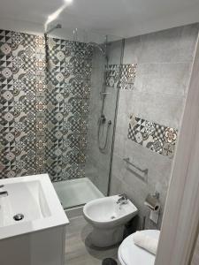 Ένα μπάνιο στο punto house leopardi