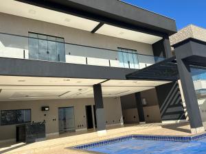 Bazén v ubytování Casa belga nebo v jeho okolí