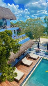Bazén v ubytování Hotel Sun Ha Bacalar nebo v jeho okolí