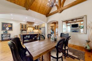 Galeriebild der Unterkunft Gorge View Chalet in Bend