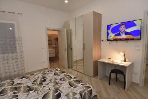 A television and/or entertainment centre at Casa Romeo