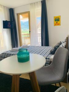 A seating area at Studio Chalet 13, St John Park Bansko